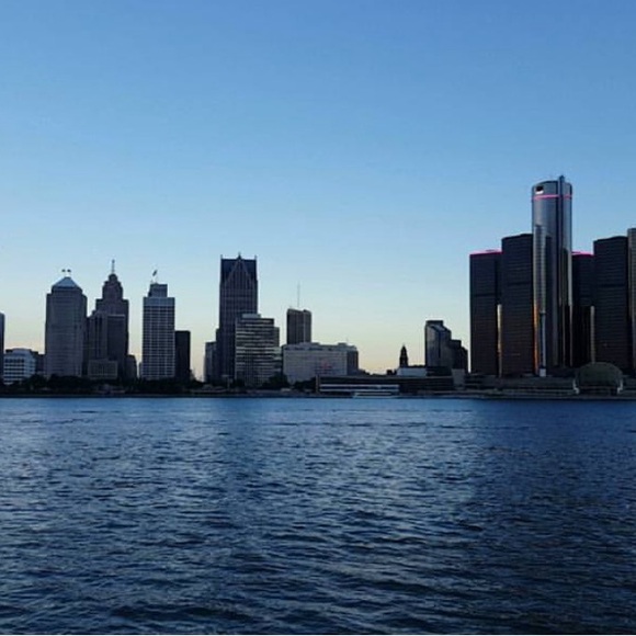 Hello (: - Picture 2 of 6